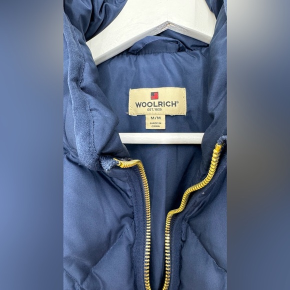 Woolrich Women’s Quilted Duck Down Vest size M - Picture 5 of 9